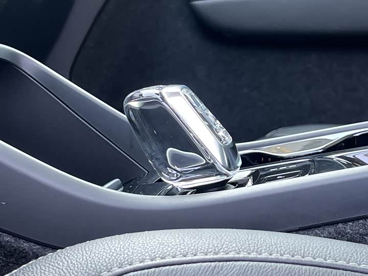 Volvo XC40 2020 T 4 WD — фото 14