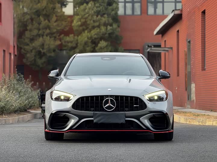 Mercedes-Benz C-Class 2024 AMG C 63 S E PERFORMANCE F 1 — фото 2
