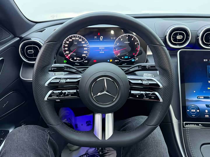 Mercedes-Benz C-Class 2022 C 200 L — фото 10
