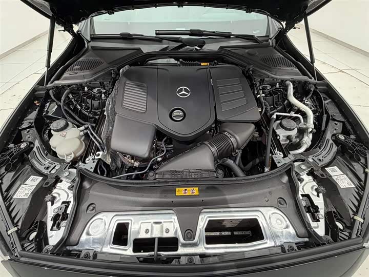 Mercedes-Benz E-Class 2024 E 260 L — фото 18
