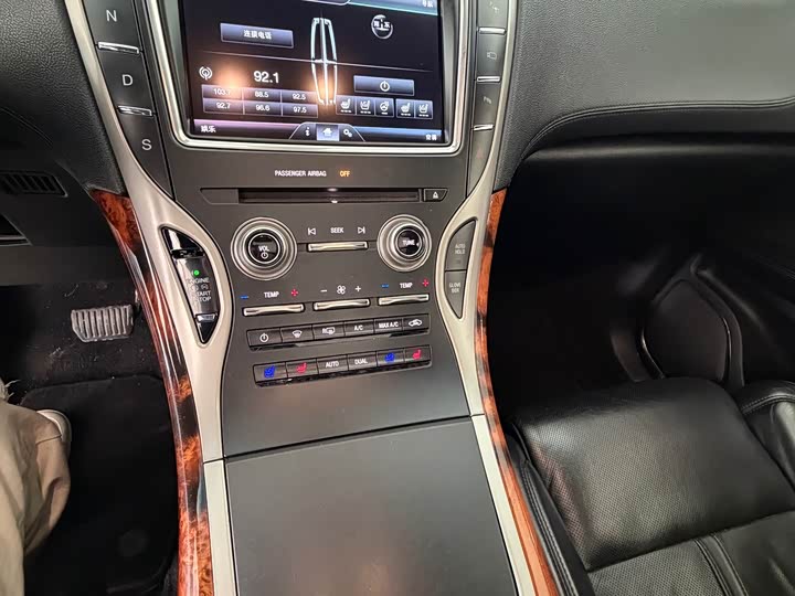 Lincoln MKX 2015 2.7 T 4 WD — фото 11