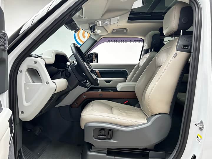 Land Rover Defender — фото 10