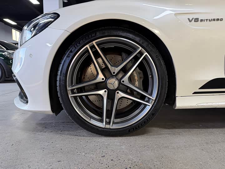 Mercedes-Benz C-Class 2015 AMG C 63 — фото 23