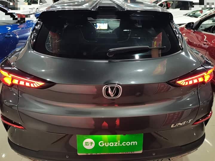 Changan UNI-T 2022 1.5 T Flagship — фото 6