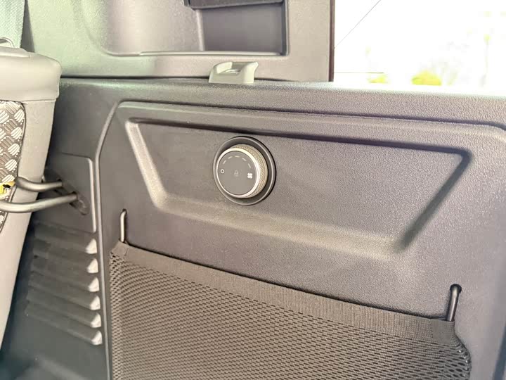 Land Rover Defender — фото 19