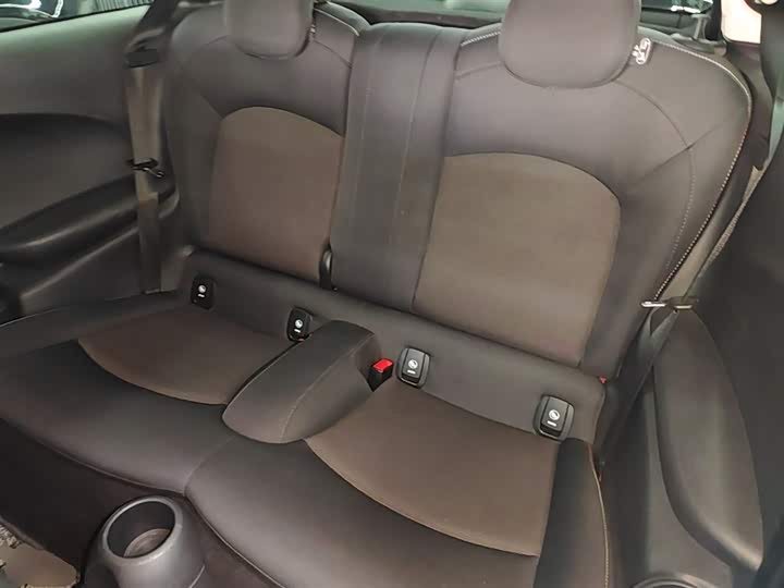 MINI Hatch — фото 16