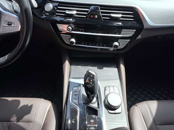 BMW 5-Series 2022 530 Li Leading M — фото 12