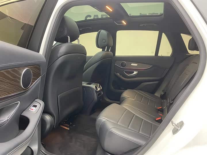 Mercedes-Benz GLC 2020 GLC 300 L 4 MATIC — фото 19