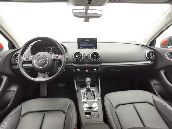 Audi A3 2015 Limousine 45 TFSI S line Luxury — фото 5
