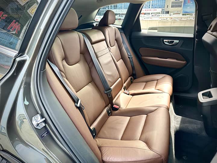 Volvo XC60 2020 T 5 4 WD — фото 12