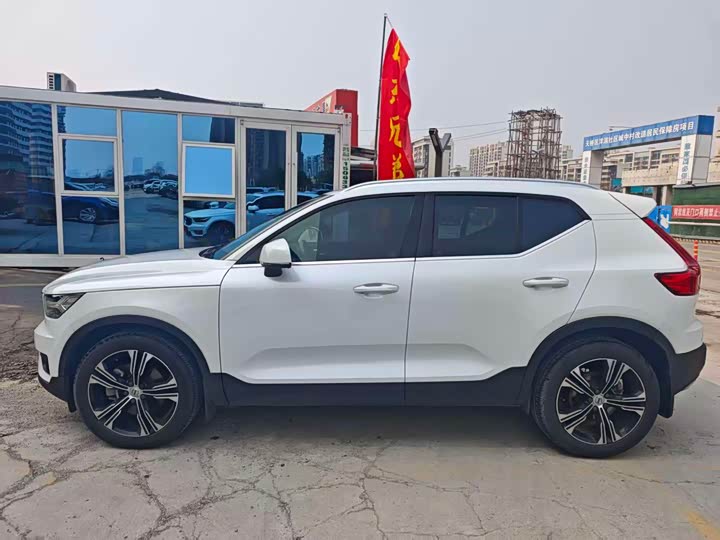 Volvo XC40 2020 T 4 WD — фото 5