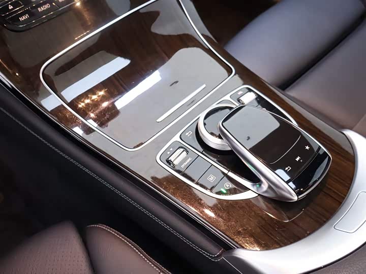 Mercedes-Benz GLC 2019 GLC 260 L 4 MATIC Luxury — фото 12
