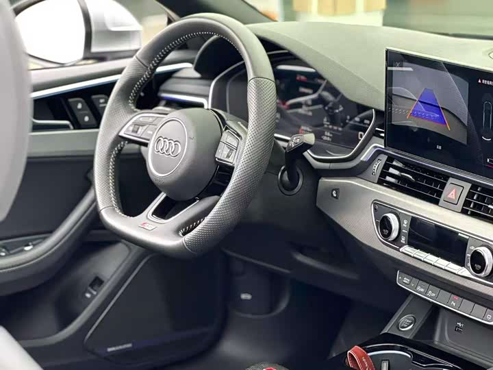 Audi A5 2023 Cabriolet 40 TFSI — фото 6
