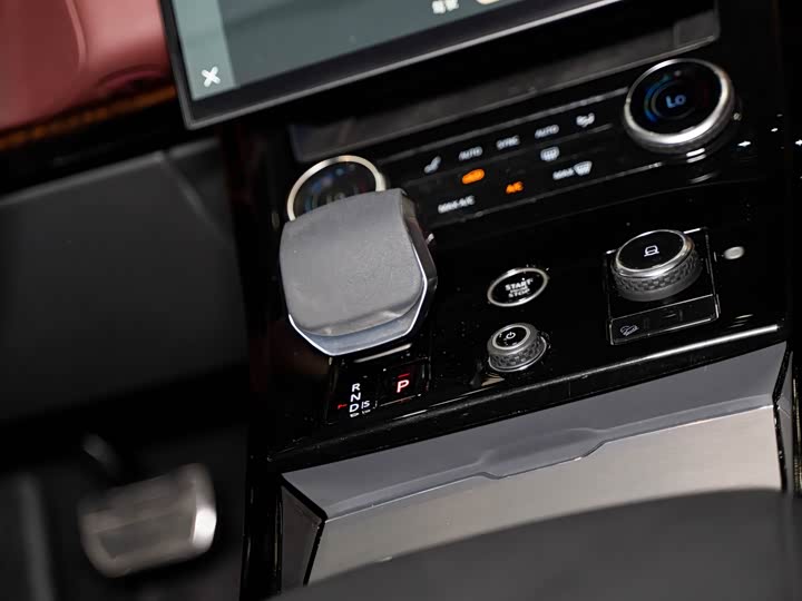 Land Rover Range Rover Sport — фото 21