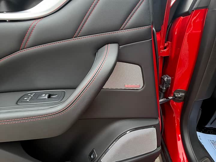 Maserati Levante 2019 3.8 T GTS — фото 13
