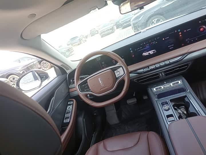 Lincoln Z 2025 2.0 T Hybrid — фото 17