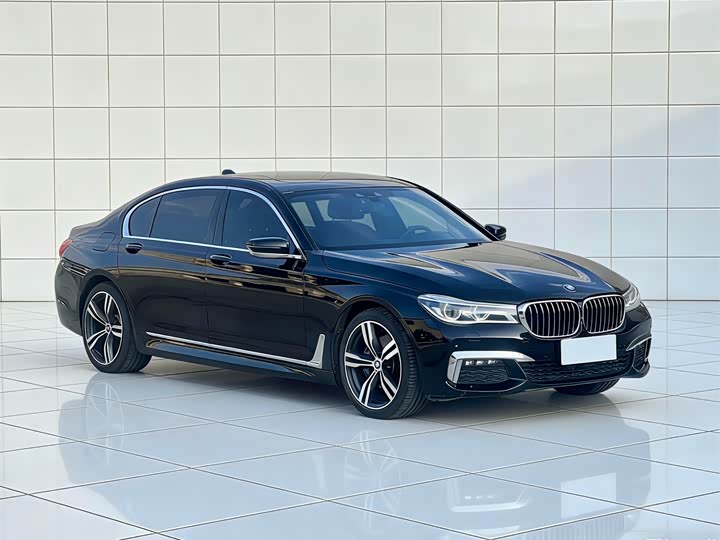 BMW 7-Series 2018 740 Li x Drive M — фото 3