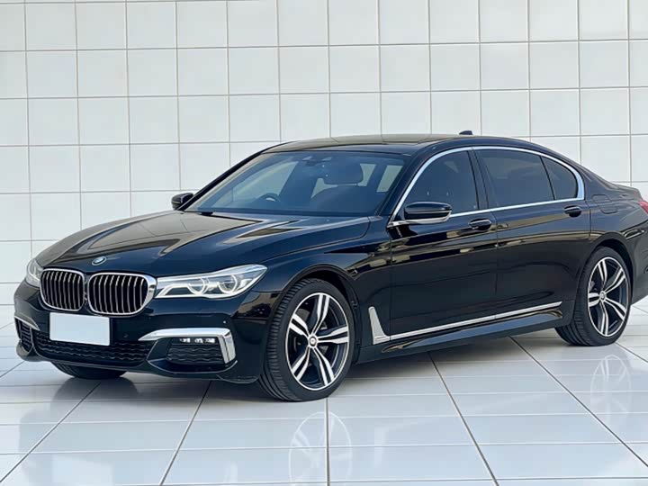 BMW 7-Series 2018 740 Li x Drive M — фото 1