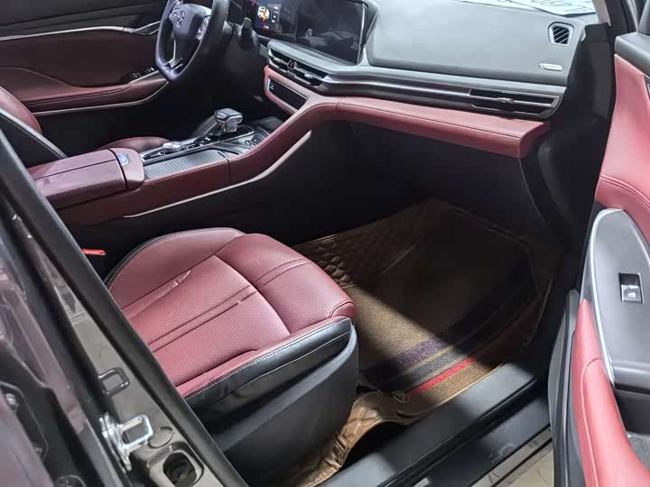 Changan CS75 PLUS 2020 2.0 T AT — фото 8