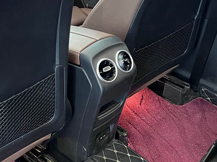 Mercedes-Benz GLB 2020 GLB 200 — фото 23