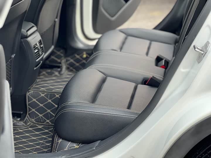 Mercedes-Benz GLA 2019 GLA 200 — фото 17