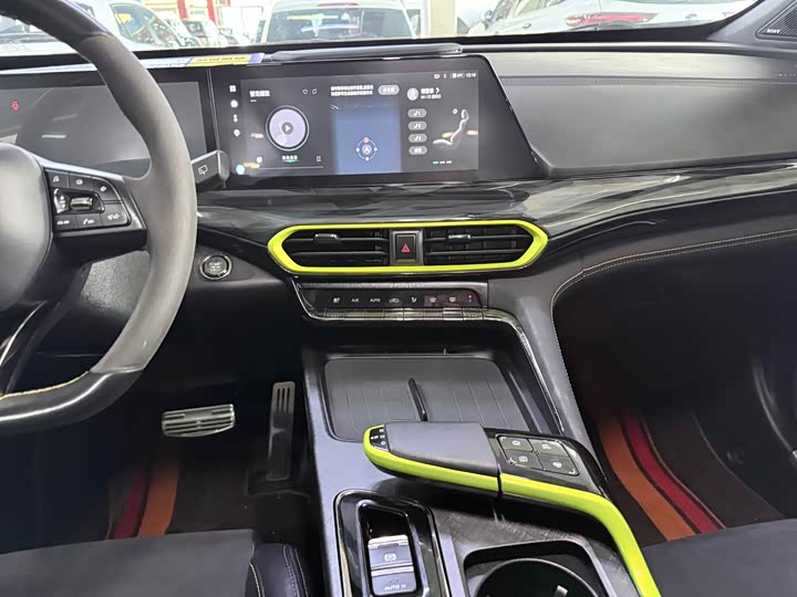 Changan UNI-T 2022 1.5 T Flagship — фото 14