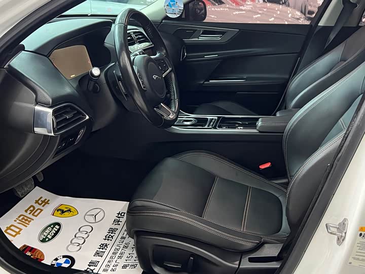 Jaguar XEL 2018 2.0 T 200 PS — фото 8