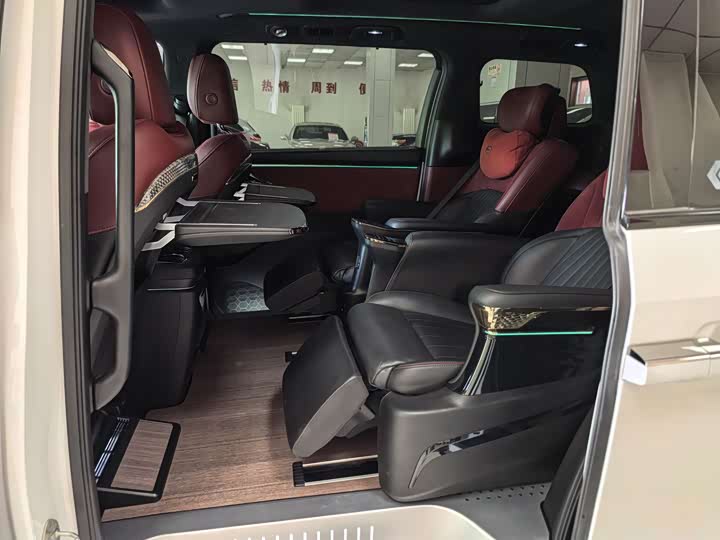 Trumpchi M8 2023 — фото 15