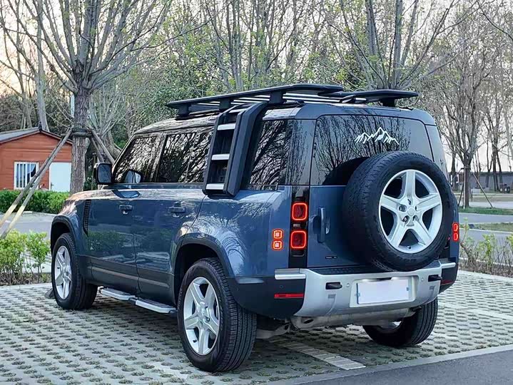 Land Rover Defender — фото 7
