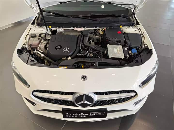 Mercedes-Benz A-Class 2022 A 200 L — фото 8