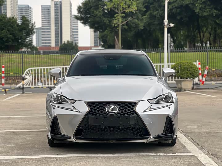 Lexus IS 2017 300 F SPORT — фото 2