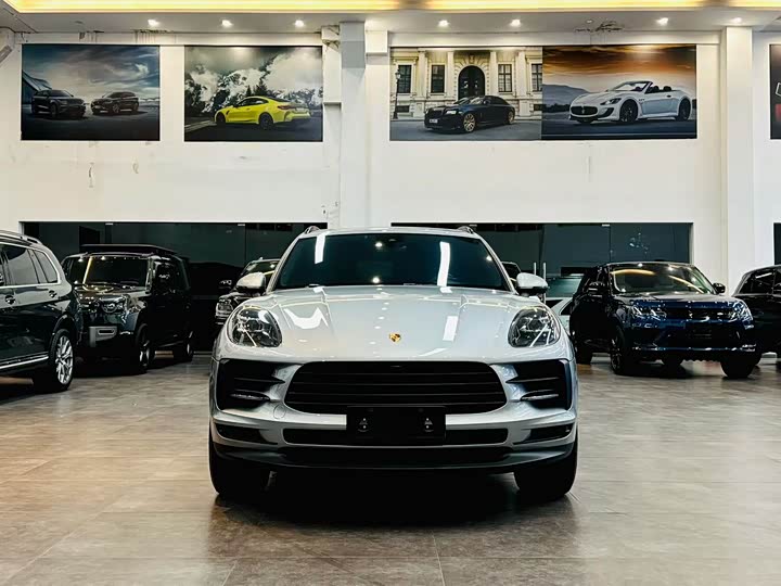 Porsche Macan 2020 Macan 2.0 T — фото 2