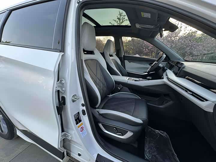 Changan CS75 PLUS 2023 1.5 T ATPremium — фото 23