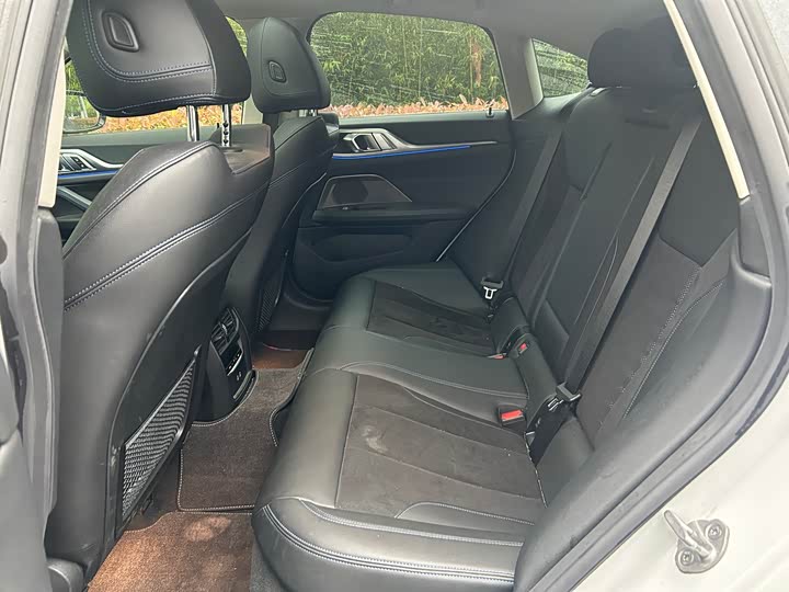BMW 4-Series 2022 425i Gran Coupe M — фото 8