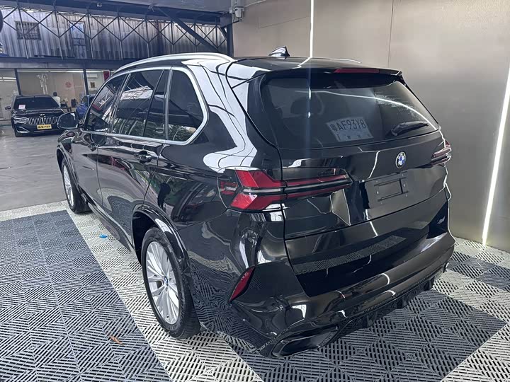 BMW X5 xDrive28i — фото 6