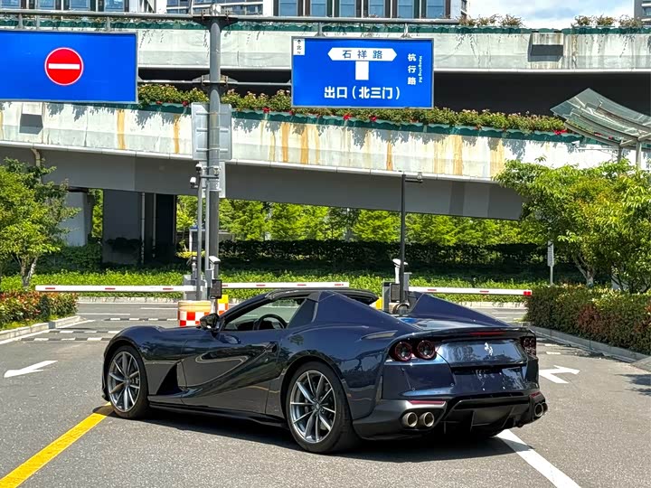 Ferrari 812 2020 6.5 L GTS — фото 9