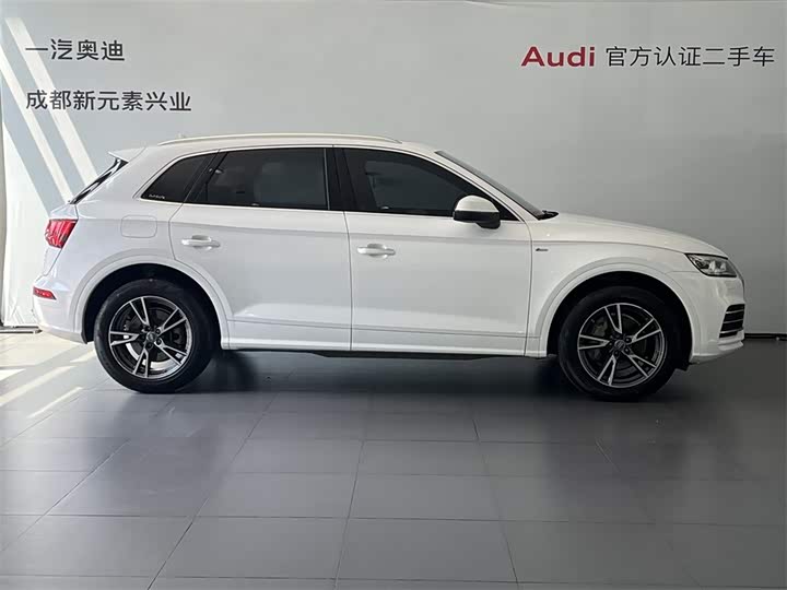 Audi Q5L 2018 45 TFSI V — фото 3