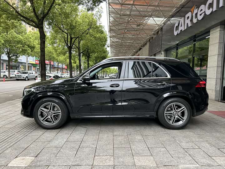 Mercedes-Benz GLE — фото 18