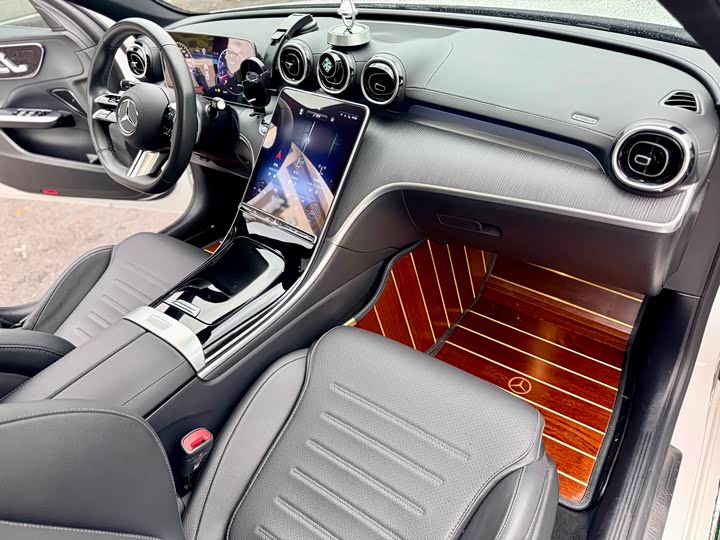 Mercedes-Benz C-Class 2023 C 200 L — фото 12