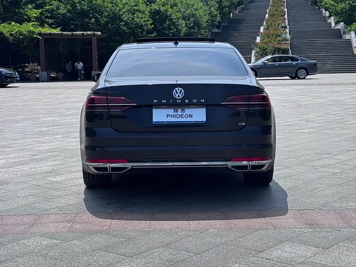 Volkswagen Phideon — фото 5