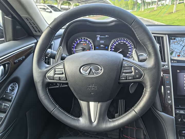 Infiniti Q50L 2015 2.0 T — фото 8