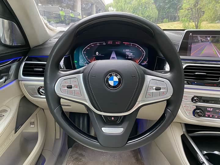 BMW 7-Series 2022 740 Li x Drive — фото 22