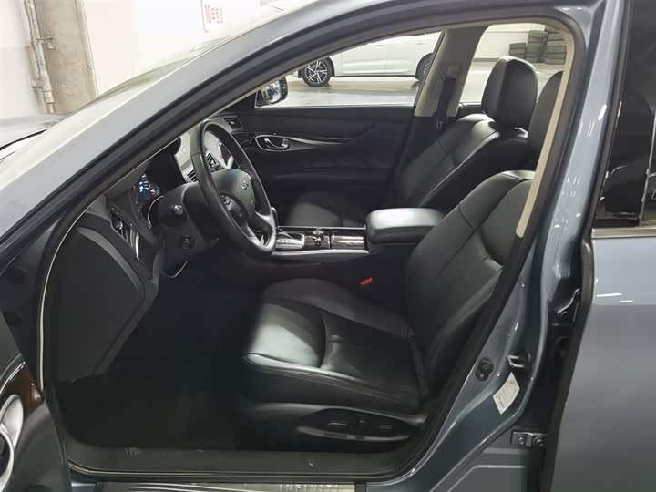 Infiniti Q70 2019 Q 70 L 2.0 T — фото 10