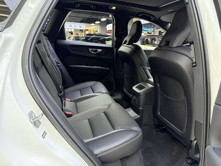 Volvo XC60 Hybrid 2021 T 8 E Hybrid — фото 8