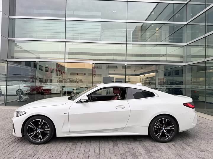 BMW 4-Series 2022 425i M — фото 2