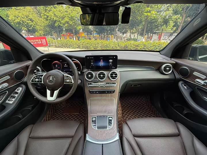 Mercedes-Benz GLC 2020 GLC 300 L 4 MATIC Luxury — фото 8