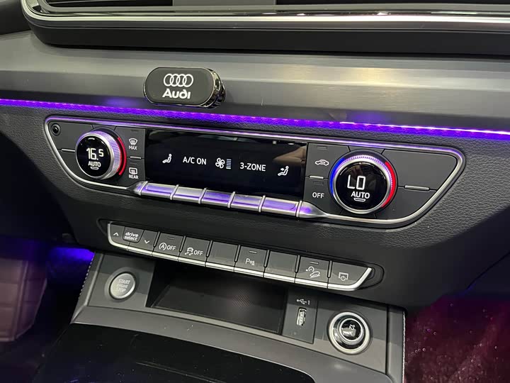 Audi Q5L 2024 40 TFSI — фото 20