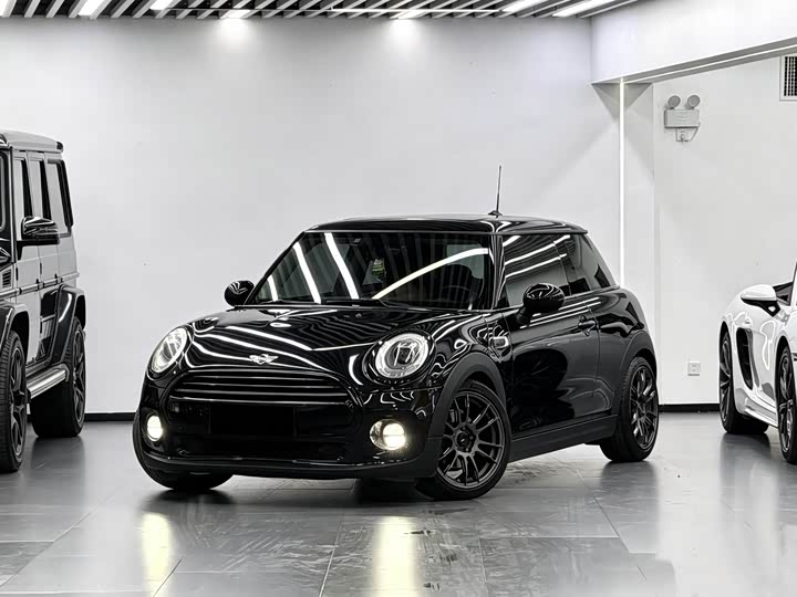 MINI Hatch — фото 1