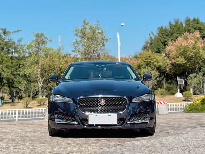 Jaguar XFL 2018 XFL 2.0 T 250 PS — фото 2