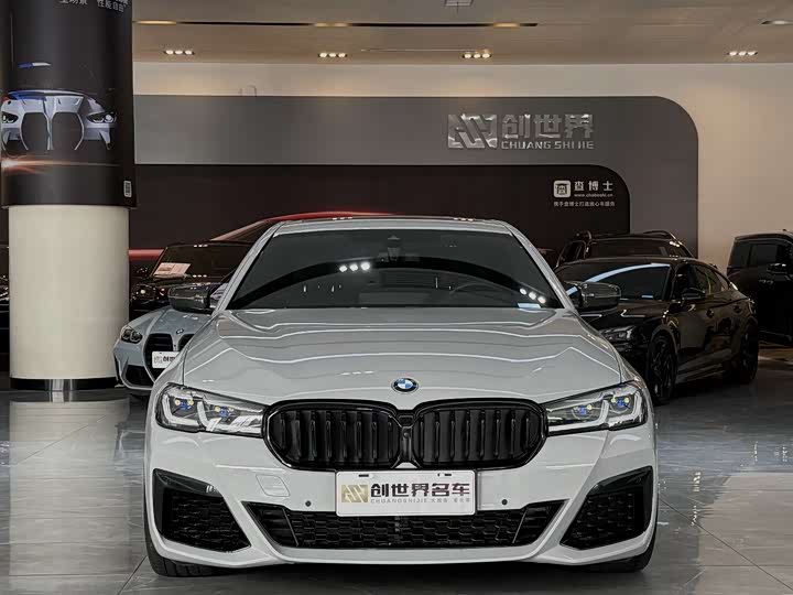 BMW 5 Series — фото 2
